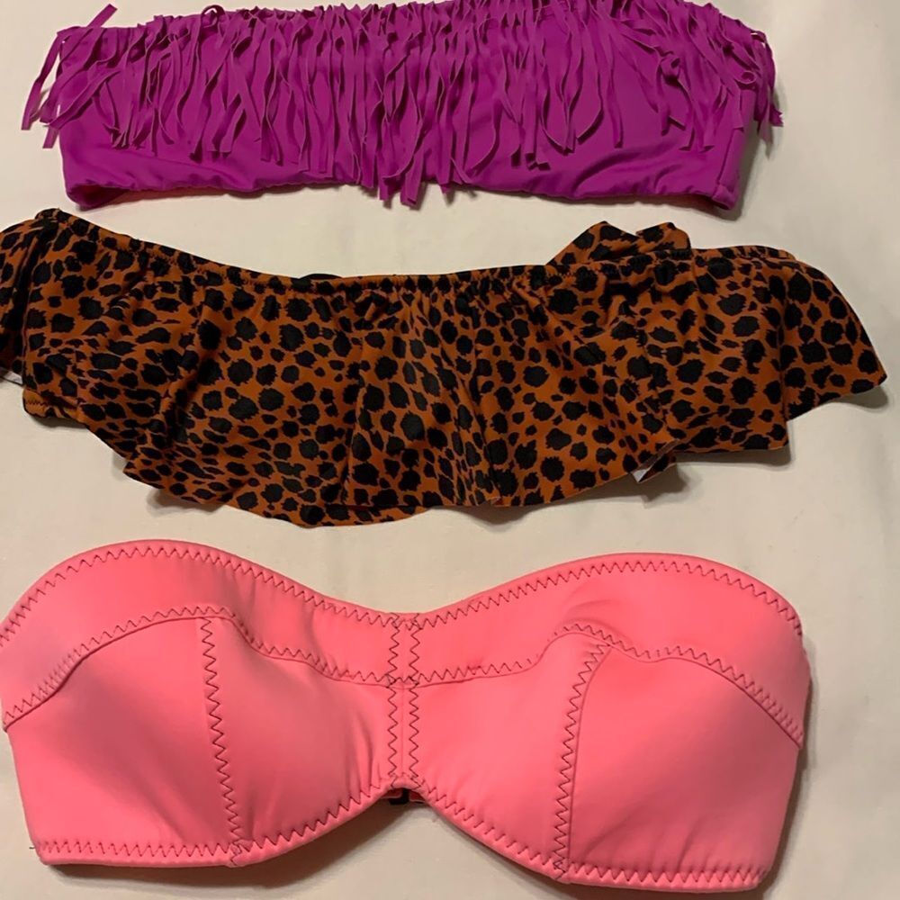 Victoria's Secret bikini bottom/top BUNDLE.  Mostly Medium but see ALL pics